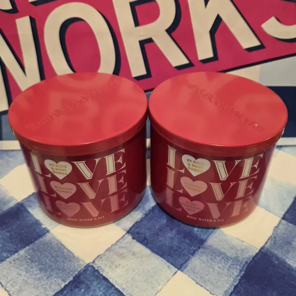 Rose Water And Ivy Valentines Day 3 Wick Candles From Bath And Body Works X2 - Picture 2 of 5